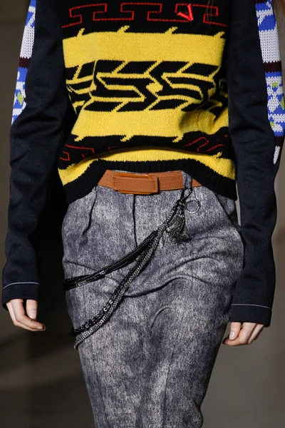 Look 22